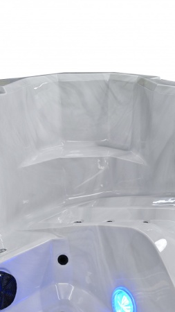 Переливной спа-бассейн Joyee Spa Lucerne (Чаша) Переливной спа-бассейн Joyee Spa Lucerne (Чаша)