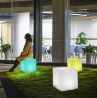 Светильник Куб 30 с питанием от АКБ, RGB Светильник Куб 30 с питанием от АКБ, RGB